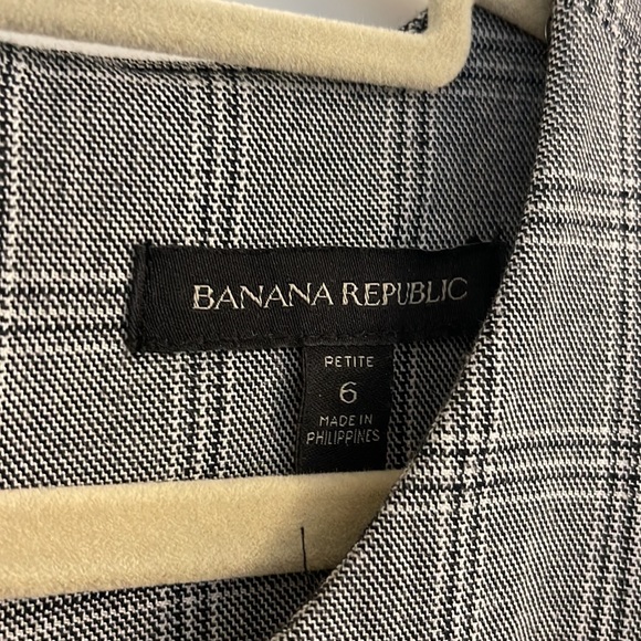 Banana Republic stretch plaid dress - Picture 3 of 3
